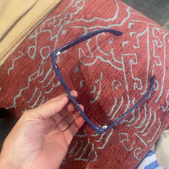 Ray Ban Wayfarers! - Picture 7 of 8